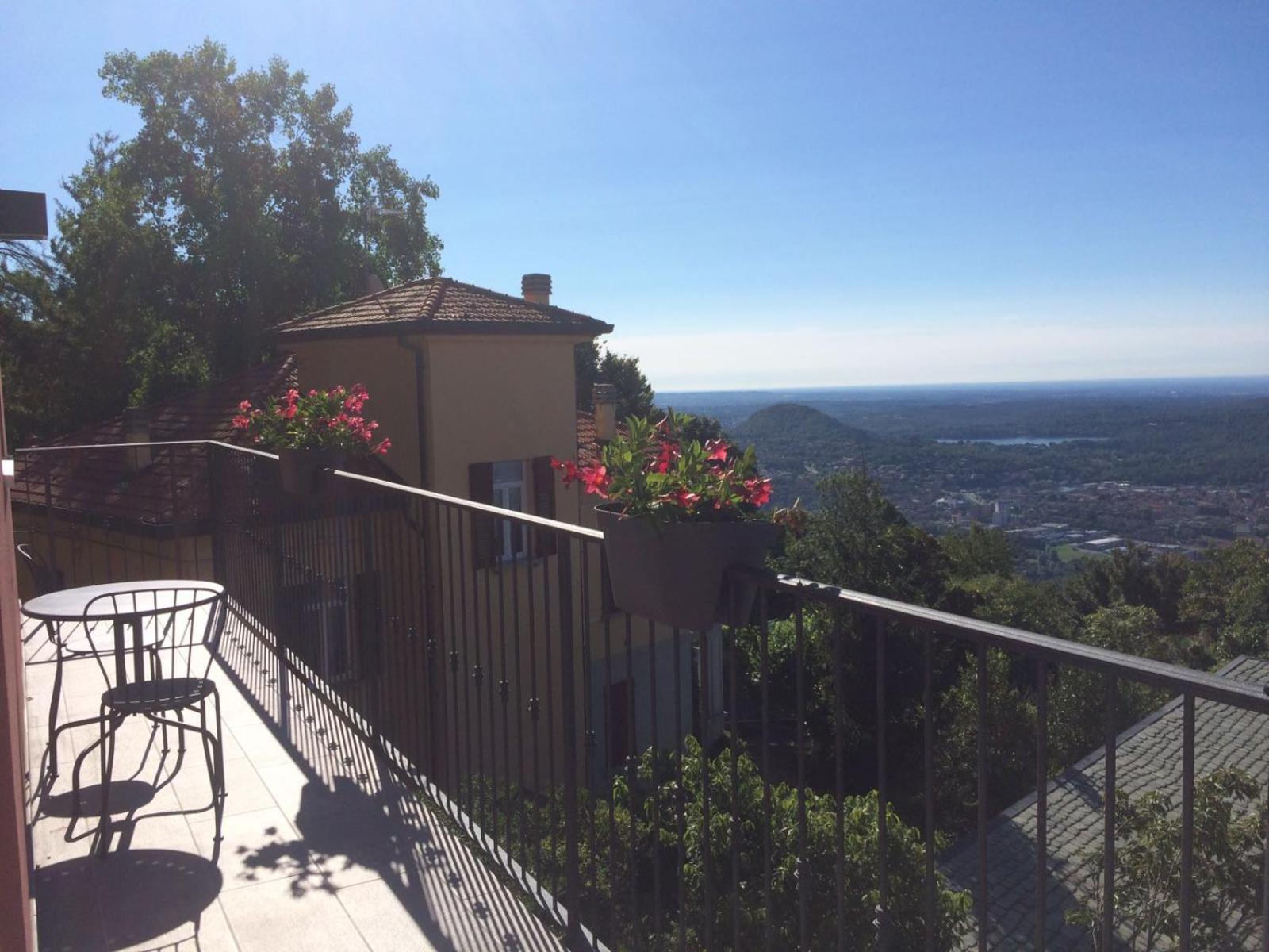 Casa Vacanze Como Brunate Εξωτερικό φωτογραφία